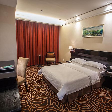 Hua Shi Hotel Гуанчжоу Екстер'єр фото
